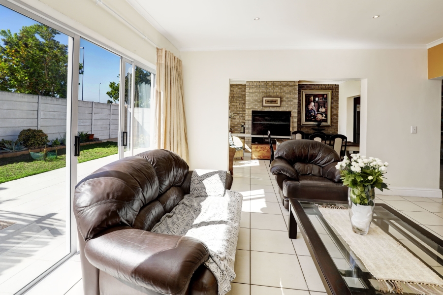 3 Bedroom Property for Sale in Sonkring Western Cape
